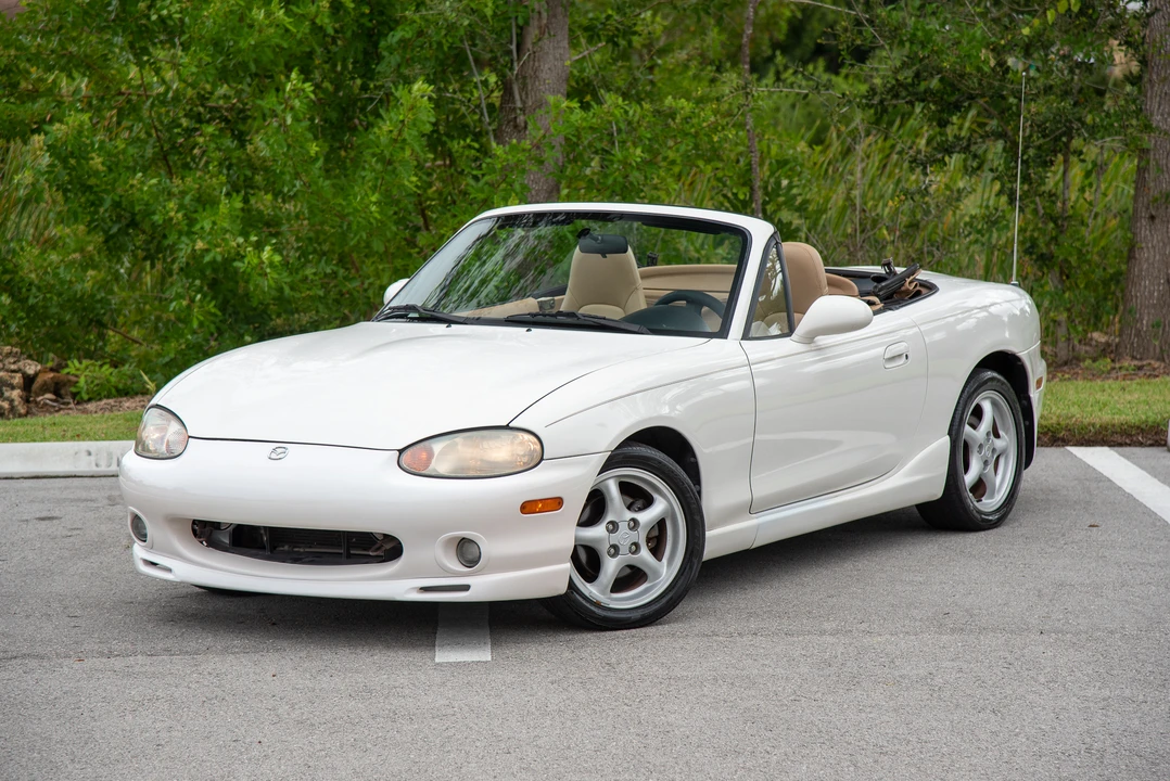 2000 Mazda NB MX-5 Miata - Image 15 of 31