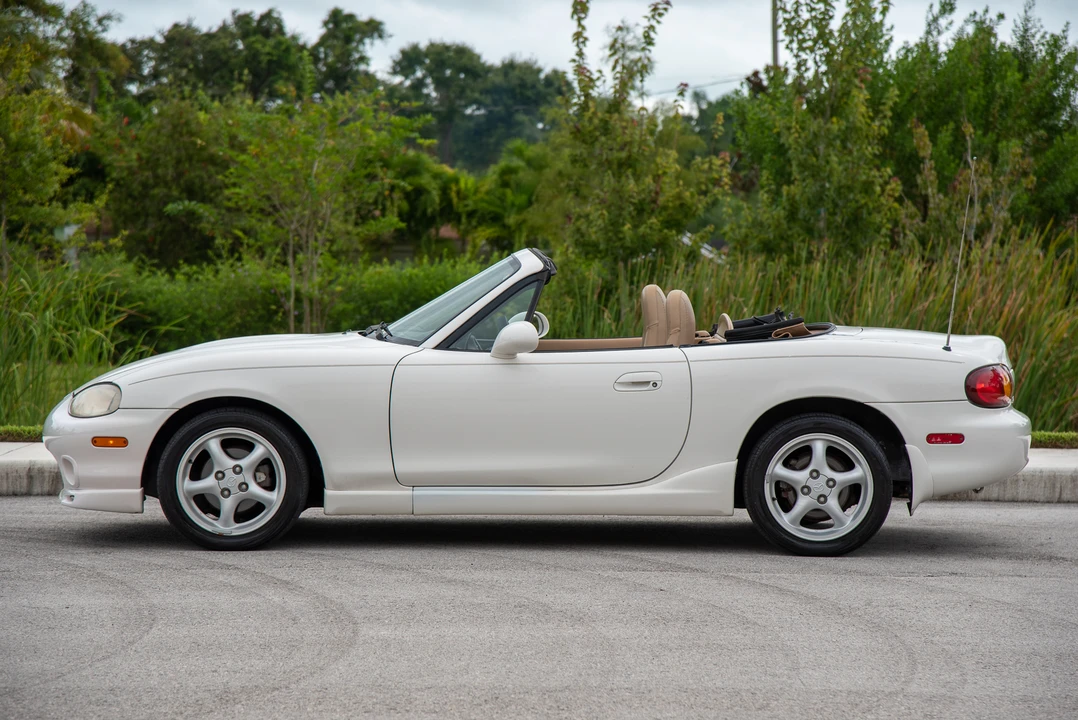 2000 Mazda NB MX-5 Miata - Image 16 of 31
