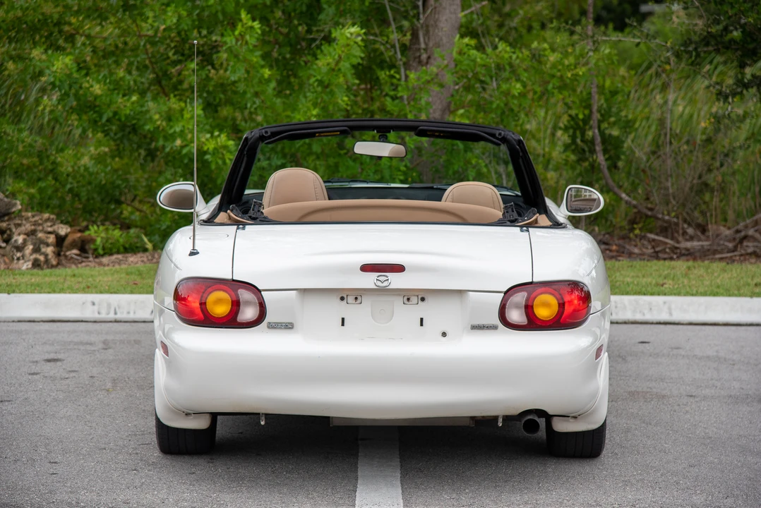 2000 Mazda NB MX-5 Miata - Image 25 of 31