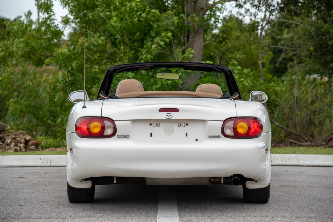 2000 Mazda NB MX-5 Miata - Image 24 of 31