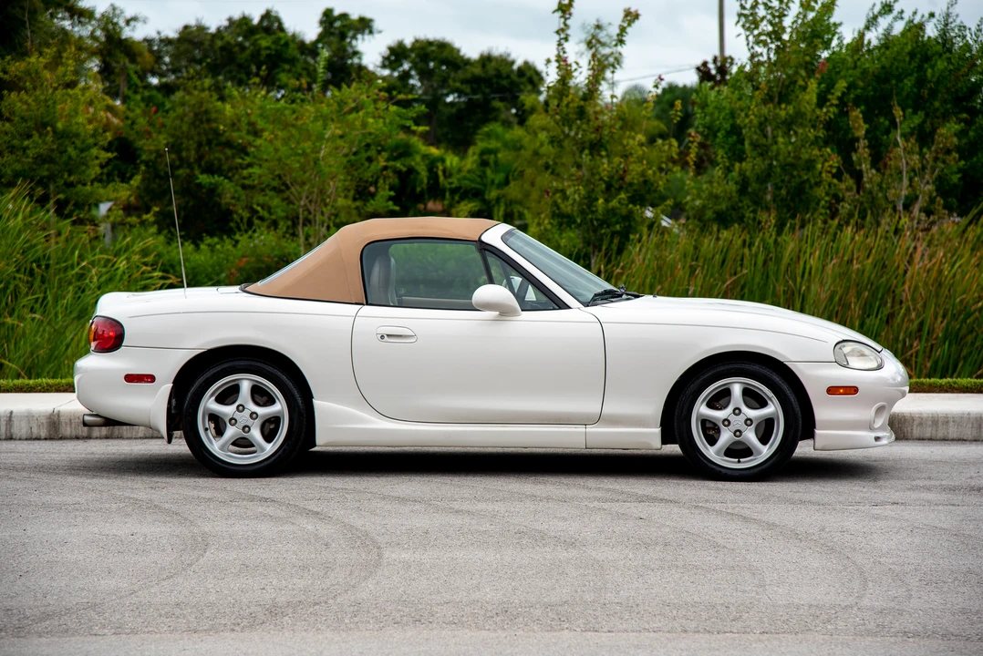 2000 Mazda NB MX-5 Miata - Image 30 of 31