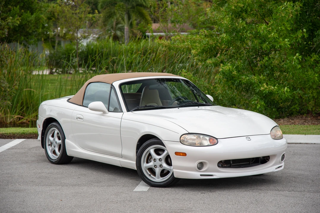 2000 Mazda NB MX-5 Miata - Image 7 of 31