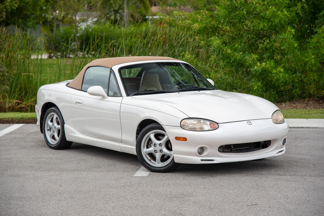 2000 Mazda NB MX-5 Miata - Image 6 of 31