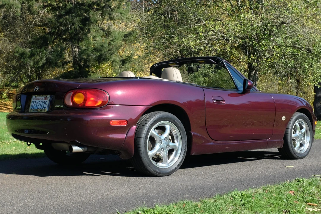 2000 Mazda NB MX-5 Miata - Image 4 of 31