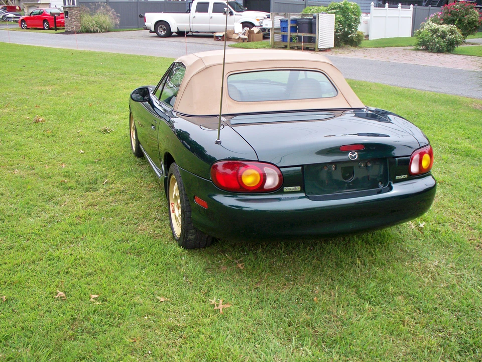 2000 Mazda NB MX-5 Miata - Image 16 of 31