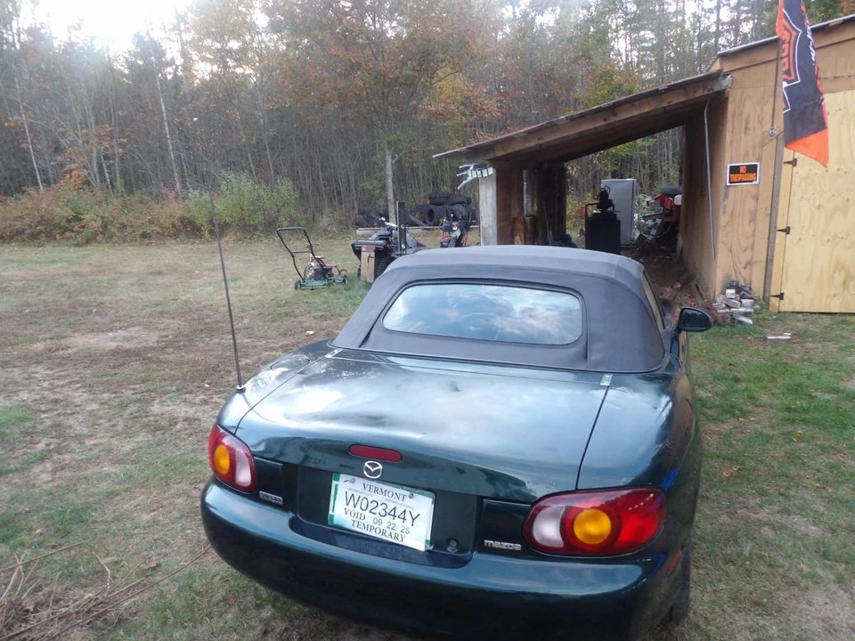 2000 Mazda NB MX-5 Miata - Image 6 of 12