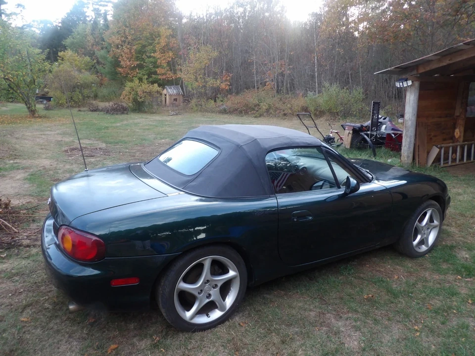 2000 Mazda NB MX-5 Miata - Image 5 of 12