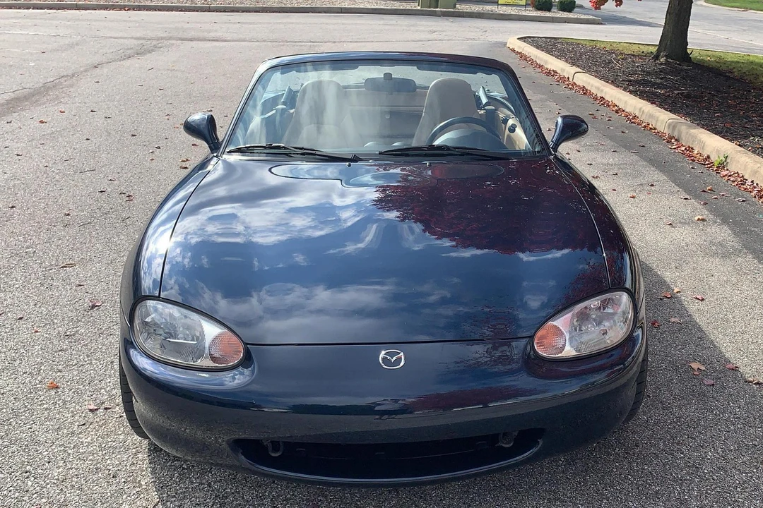 2000 Mazda NB MX-5 Miata - Image 2 of 6