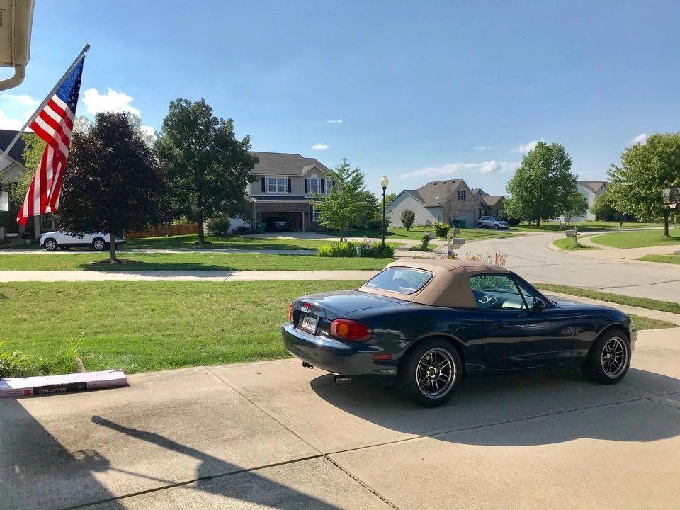 2000 Mazda NB MX-5 Miata - Image 5 of 6