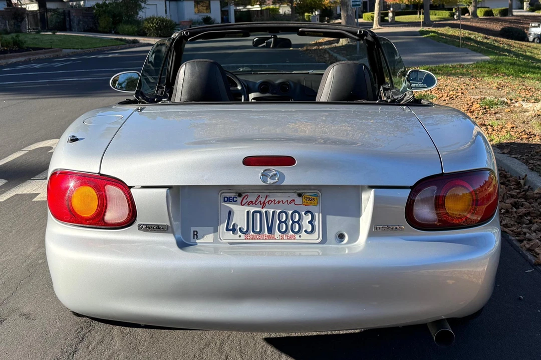 2000 Mazda NB MX-5 Miata - Image 5 of 31