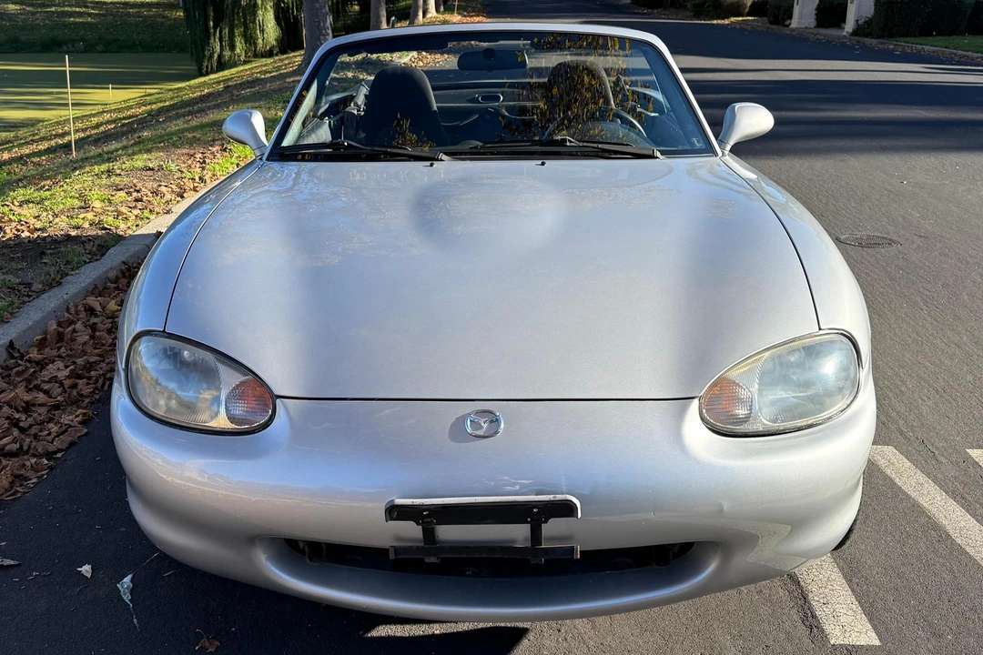 2000 Mazda NB MX-5 Miata - Image 2 of 31