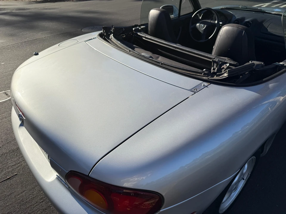 2000 Mazda NB MX-5 Miata - Image 25 of 31
