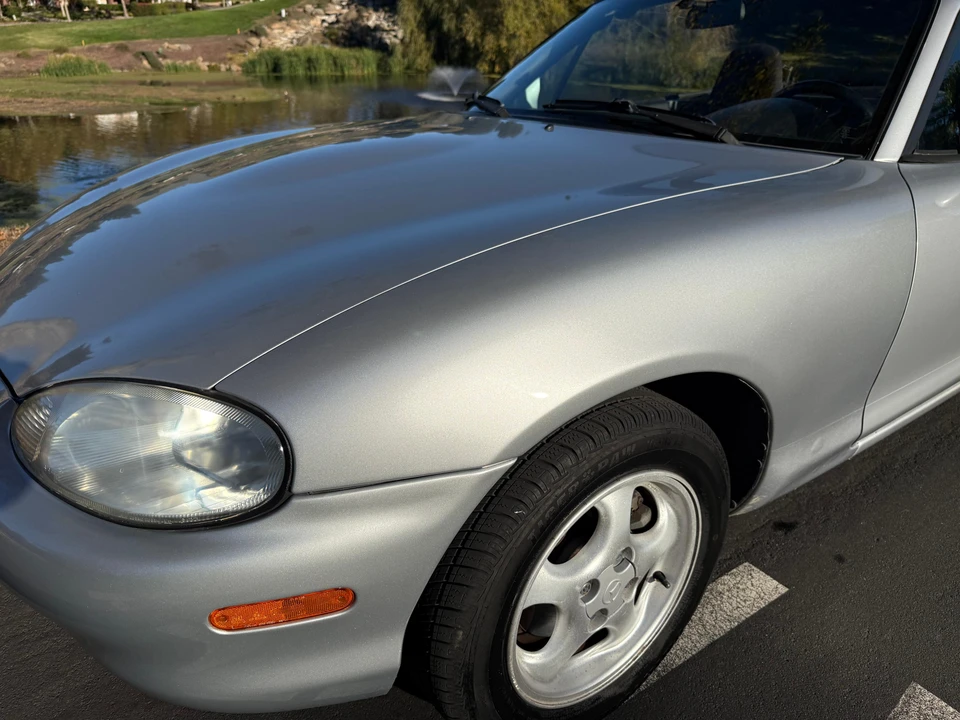 2000 Mazda NB MX-5 Miata - Image 17 of 31