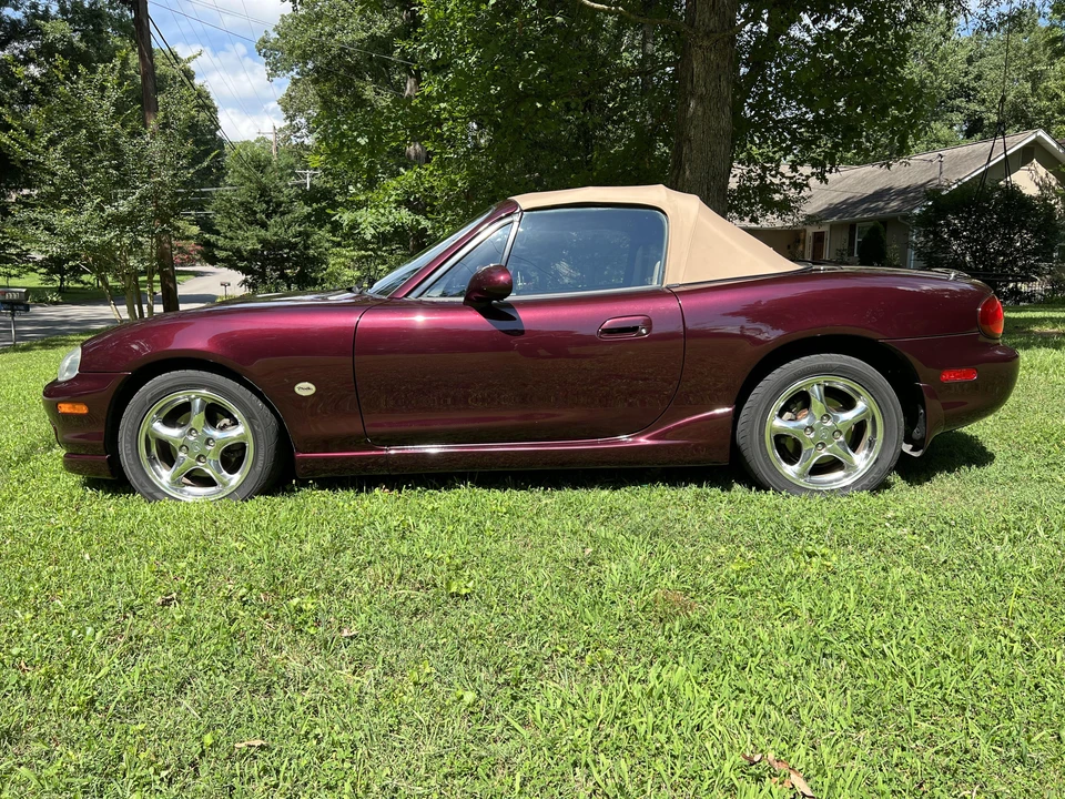 2000 Mazda NB MX-5 Miata - Image 16 of 31