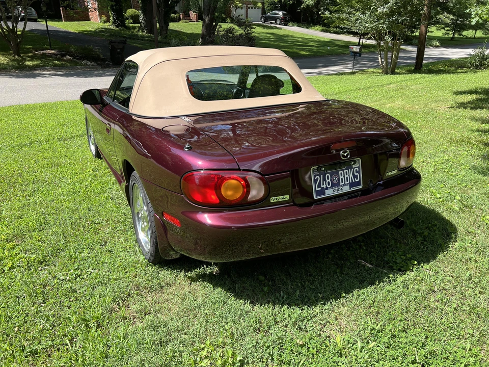 2000 Mazda NB MX-5 Miata - Image 17 of 31