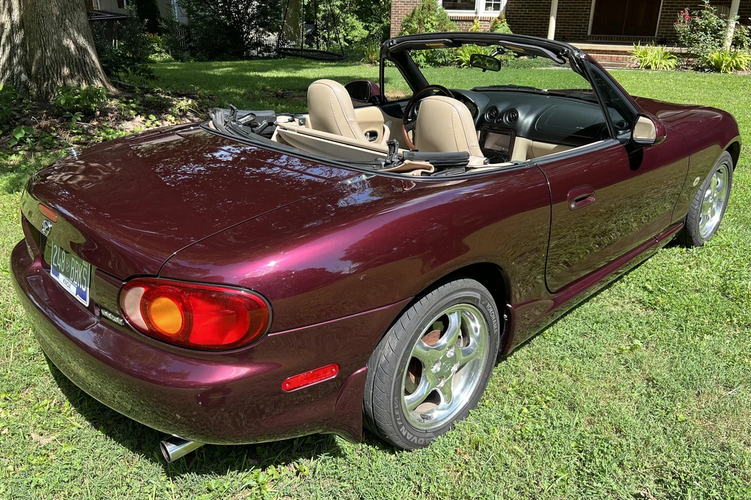 2000 Mazda NB MX-5 Miata - Image 4 of 31
