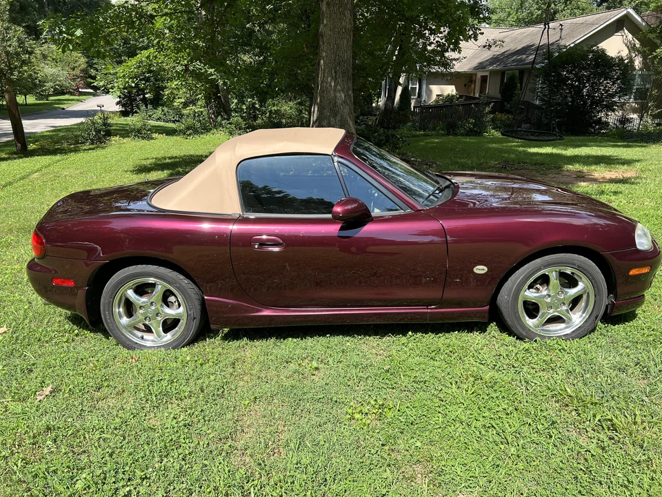 2000 Mazda NB MX-5 Miata - Image 23 of 31