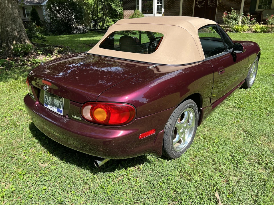2000 Mazda NB MX-5 Miata - Image 21 of 31