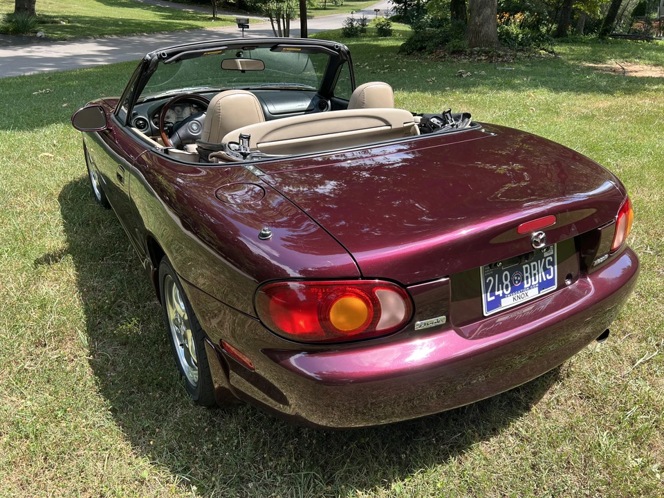 2000 Mazda NB MX-5 Miata - Image 8 of 31