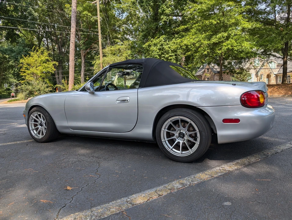 2000 Mazda NB MX-5 Miata - Image 19 of 31