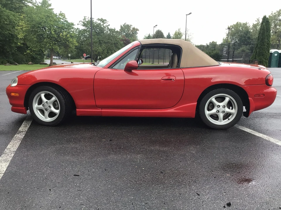 2000 Mazda NB MX-5 Miata - Image 6 of 31