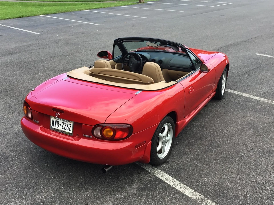 2000 Mazda NB MX-5 Miata - Image 18 of 31