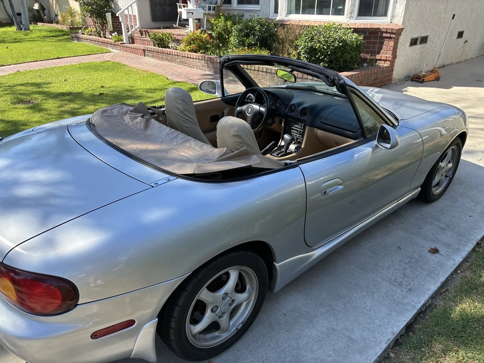 2000 Mazda NB MX-5 Miata - Image 2 of 31