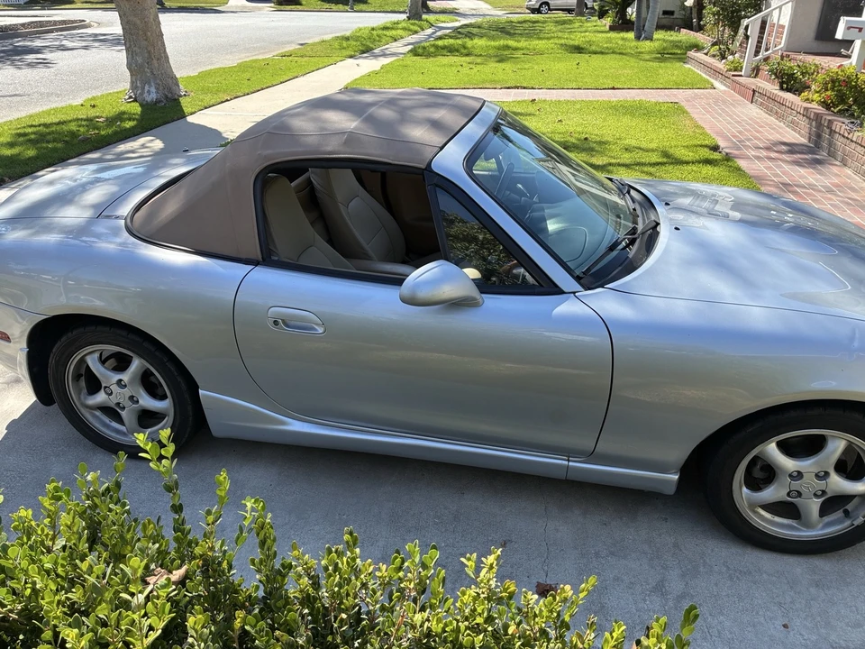 2000 Mazda NB MX-5 Miata - Image 7 of 31
