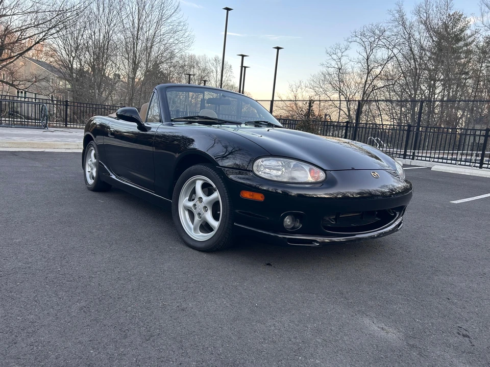 2000 Mazda NB MX-5 Miata - Image 21 of 31