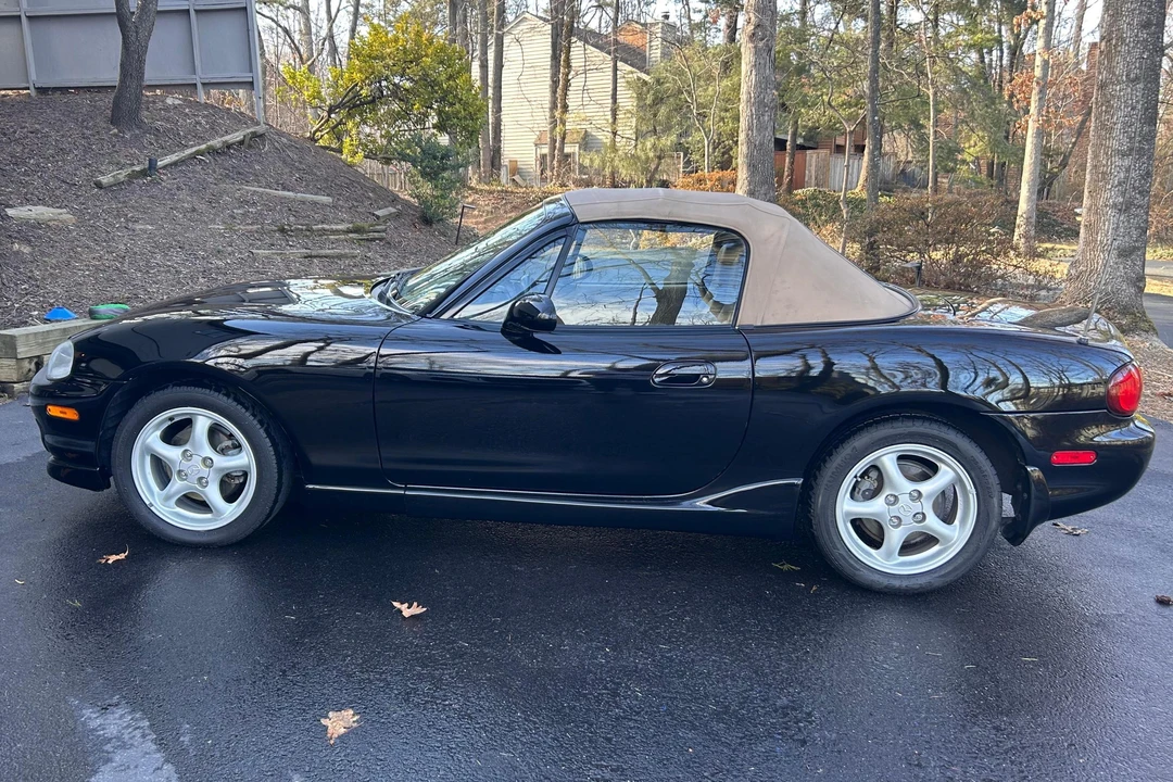 2000 Mazda NB MX-5 Miata - Image 24 of 31