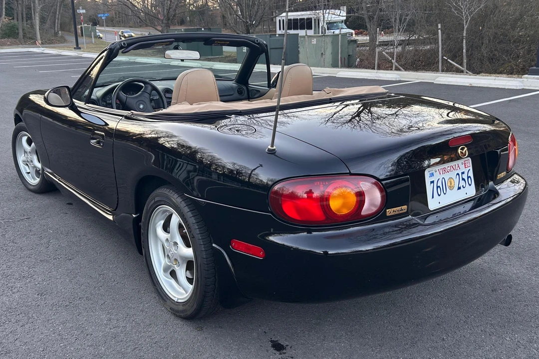 2000 Mazda NB MX-5 Miata - Image 4 of 31