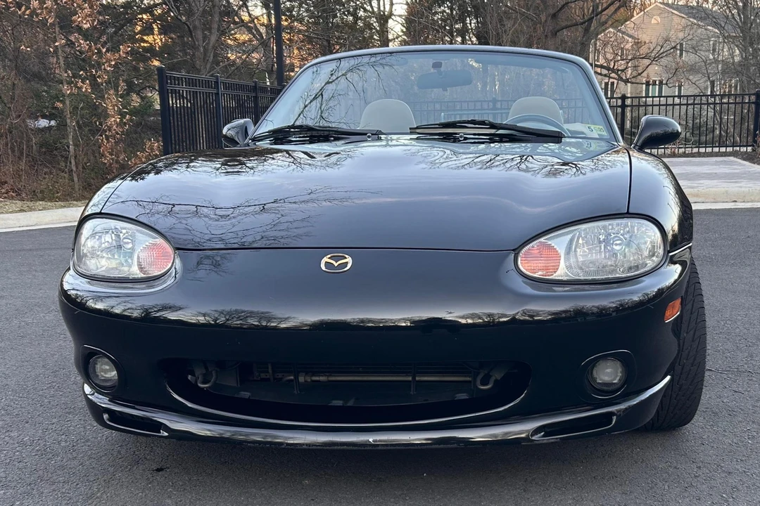 2000 Mazda NB MX-5 Miata - Image 2 of 31