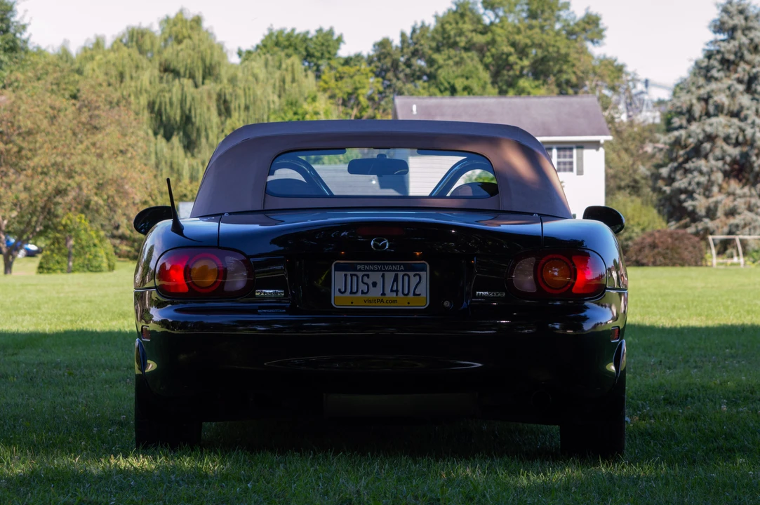 2000 Mazda NB MX-5 Miata - Image 17 of 31