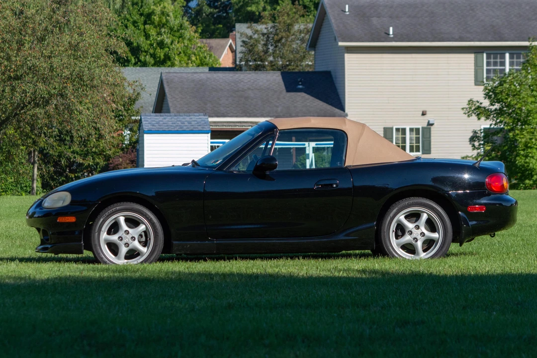 2000 Mazda NB MX-5 Miata - Image 3 of 31