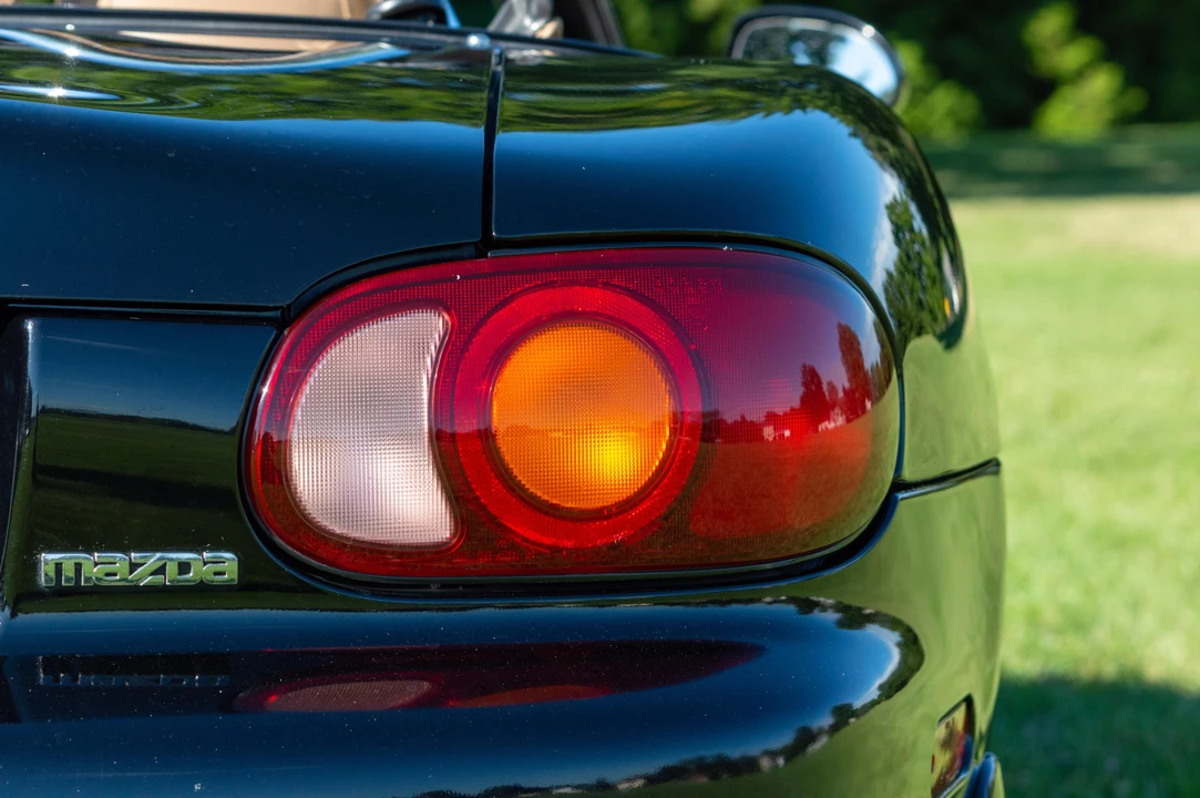 2000 Mazda NB MX-5 Miata - Image 30 of 31