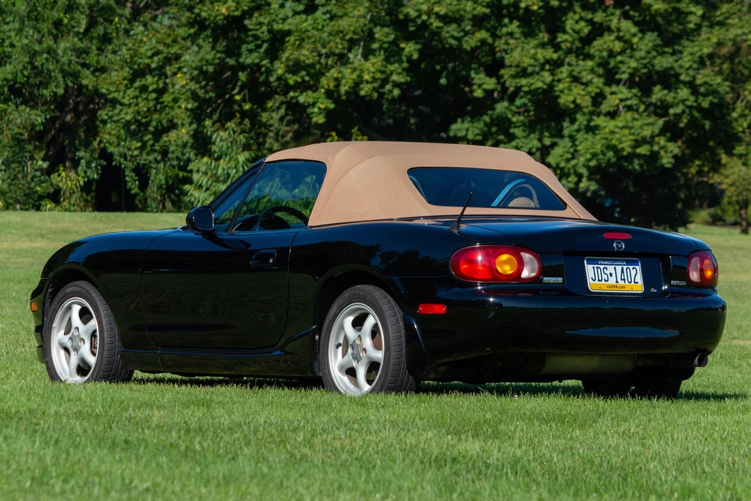 2000 Mazda NB MX-5 Miata - Image 4 of 31