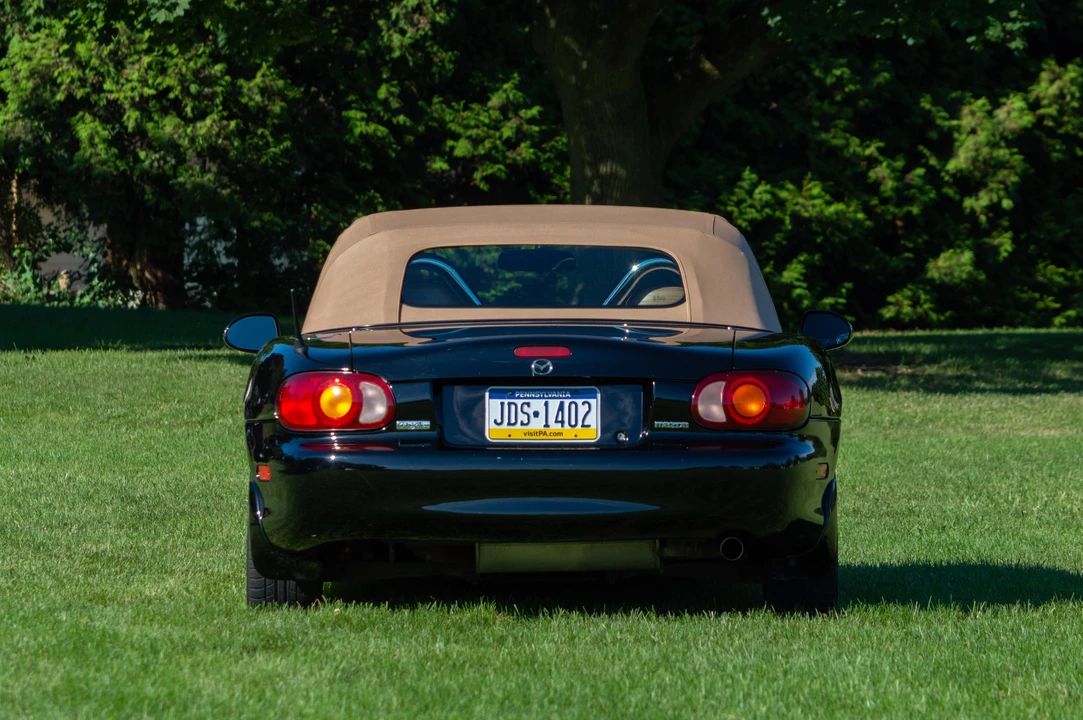 2000 Mazda NB MX-5 Miata - Image 16 of 31