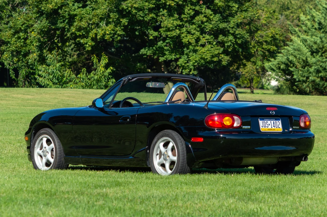 2000 Mazda NB MX-5 Miata - Image 8 of 31