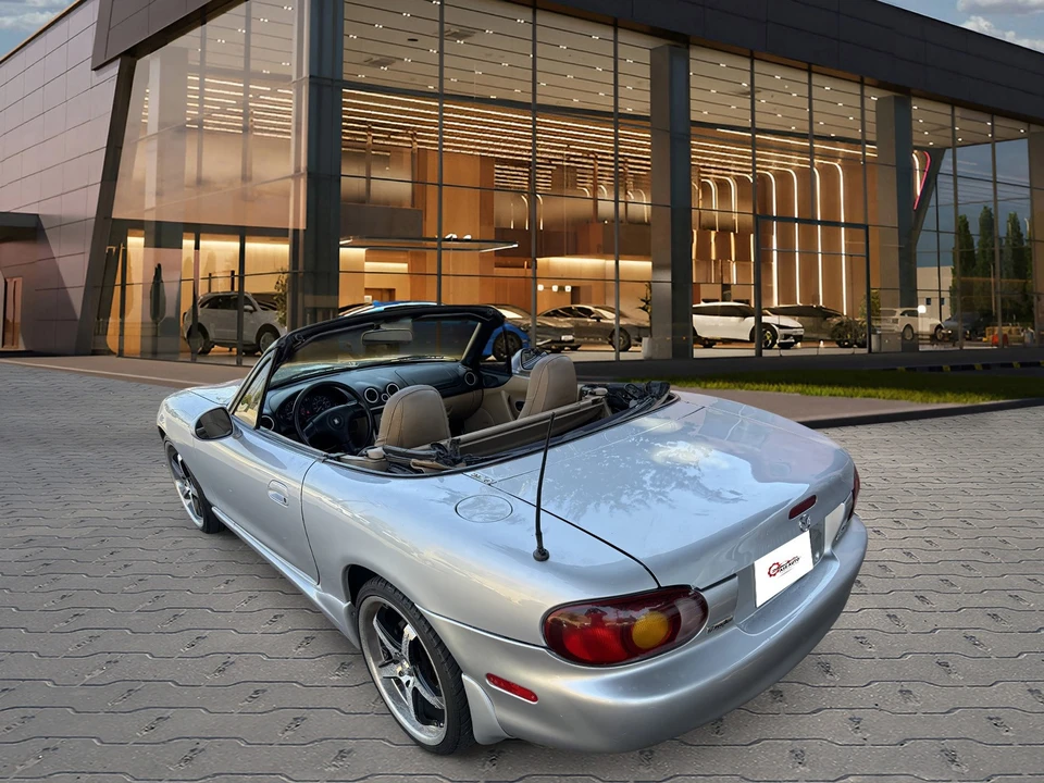 2000 Mazda NB MX-5 Miata - Image 13 of 23