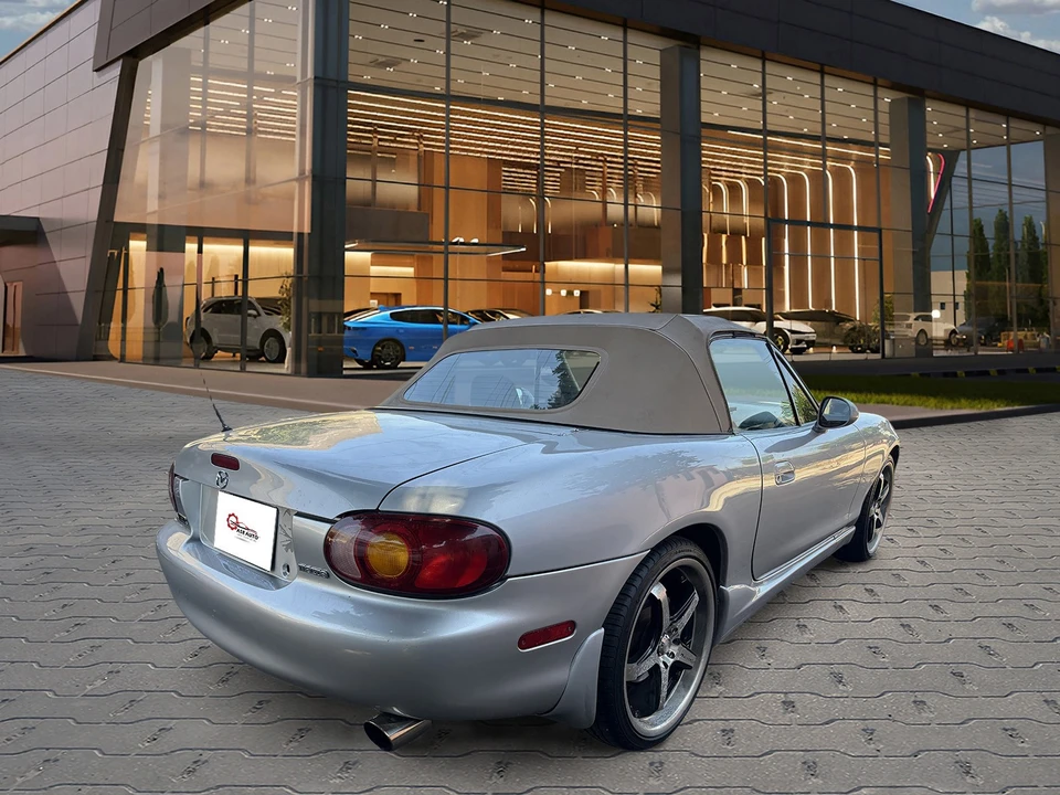2000 Mazda NB MX-5 Miata - Image 8 of 23