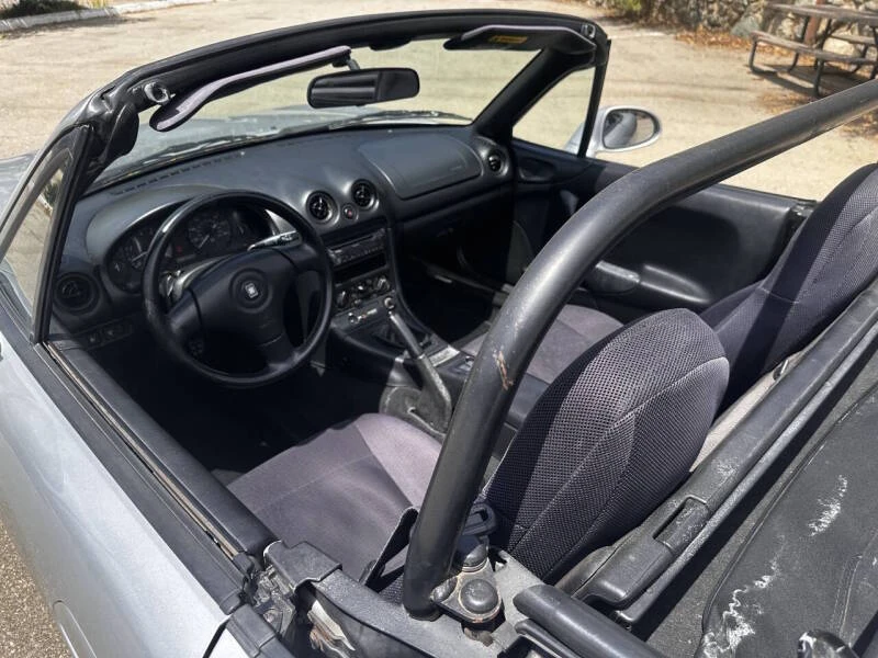 2000 Mazda NB MX-5 Miata - Image 13 of 15