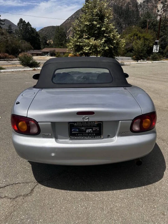 2000 Mazda NB MX-5 Miata - Image 8 of 15