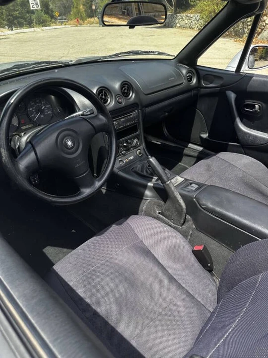 2000 Mazda NB MX-5 Miata - Image 14 of 15