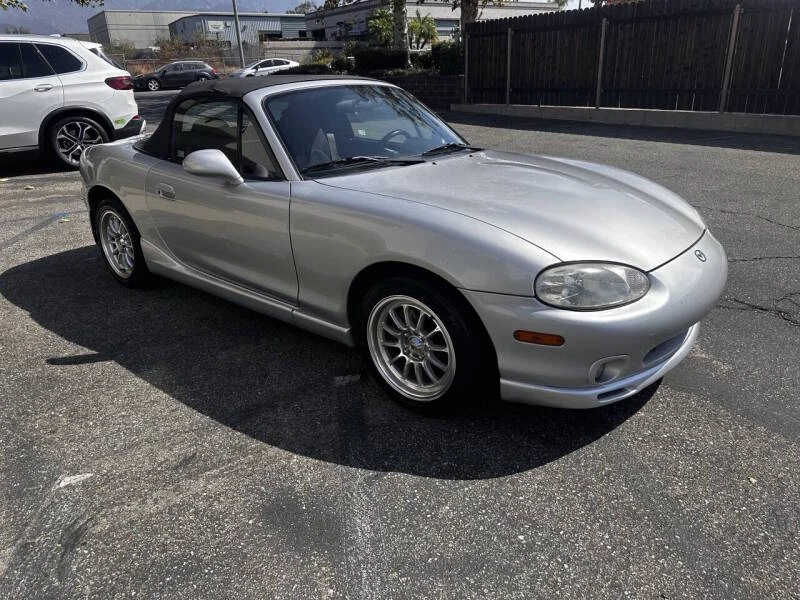 2000 Mazda NB MX-5 Miata - Image 5 of 15