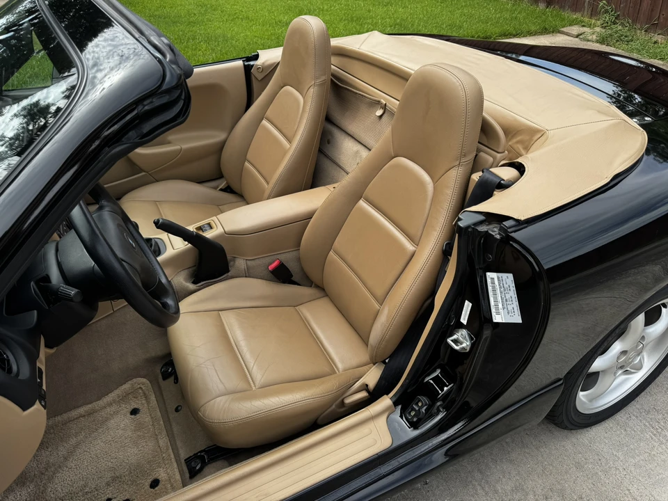 2000 Mazda NB MX-5 Miata - Image 19 of 31