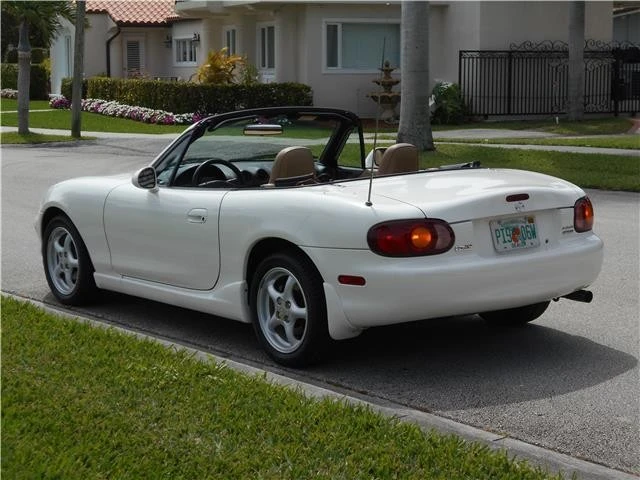 2000 Mazda NB MX-5 Miata - Image 12 of 12