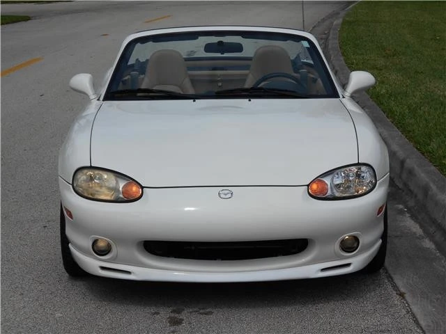 2000 Mazda NB MX-5 Miata - Image 6 of 12