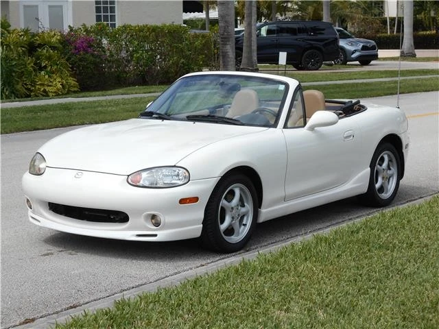 2000 Mazda NB MX-5 Miata - Image 7 of 12