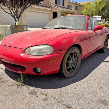 2000 Mazda MX-5 Miata