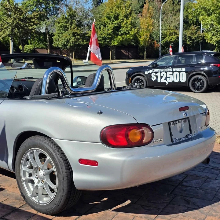 2000 Mazda NB MX-5 Miata - Image 5 of 10